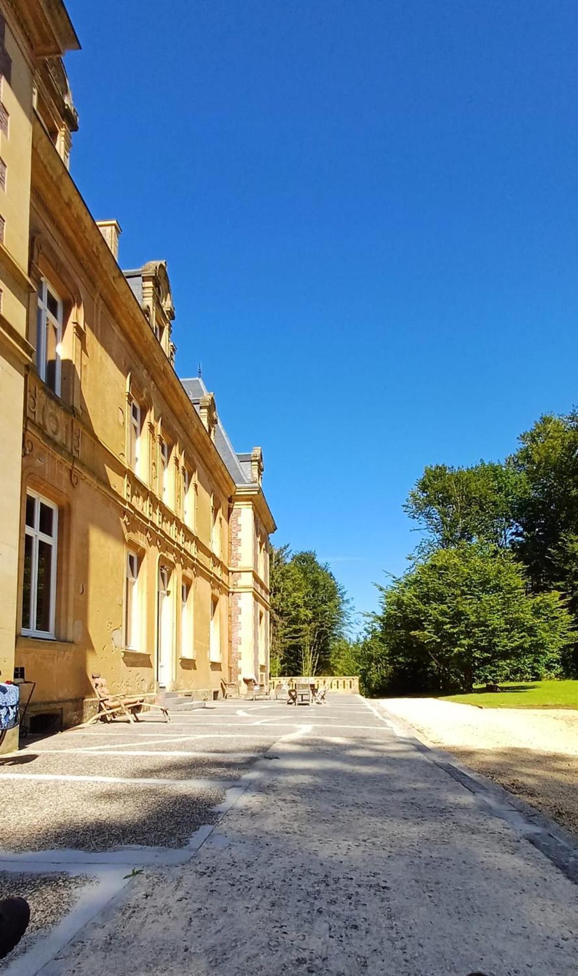 Chateau De Laclaireau Virton Extérieur photo