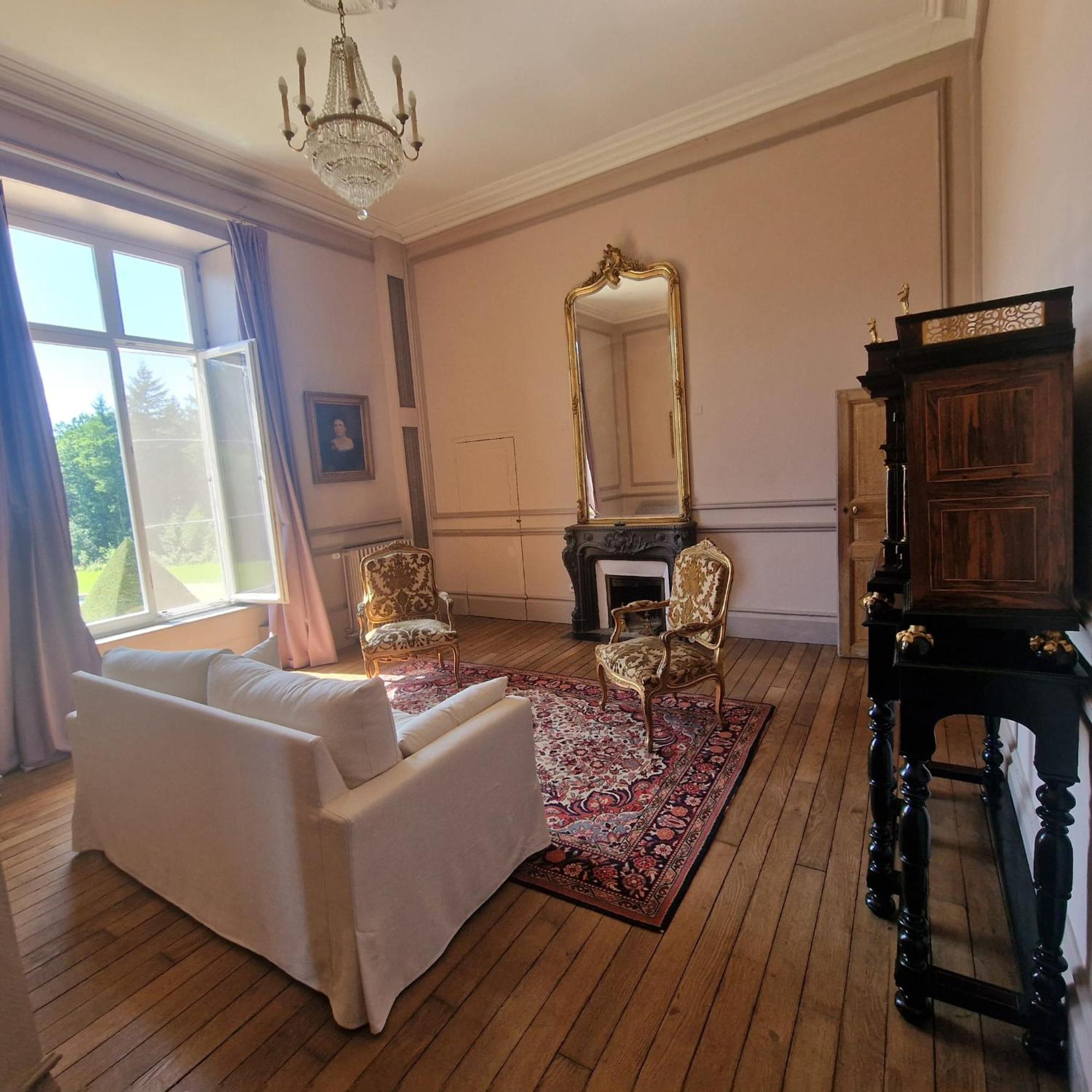 Chateau De Laclaireau Virton Extérieur photo